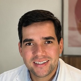 Dr. Eduardo Medeiros